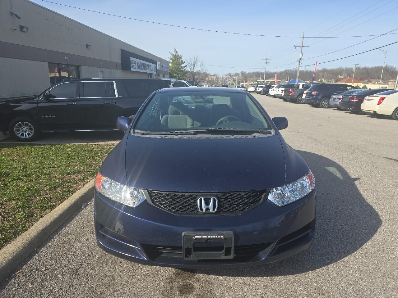 Honda Civic LX Coupe 5-Speed AT 2010