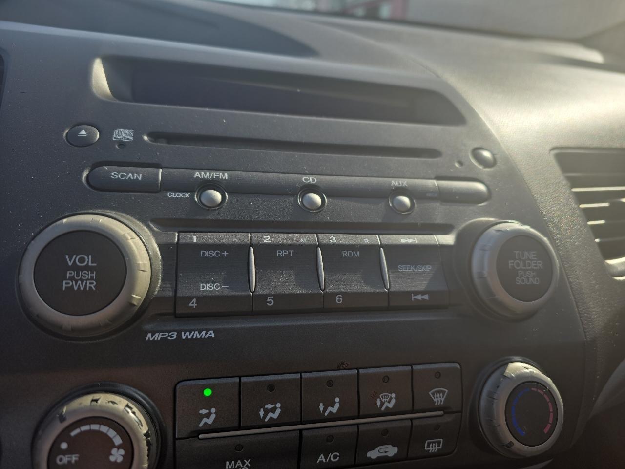 Honda Civic LX Coupe 5-Speed AT 2010