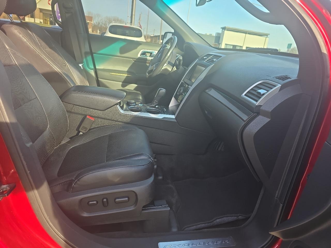 Ford Explorer Limited 4WD 2013