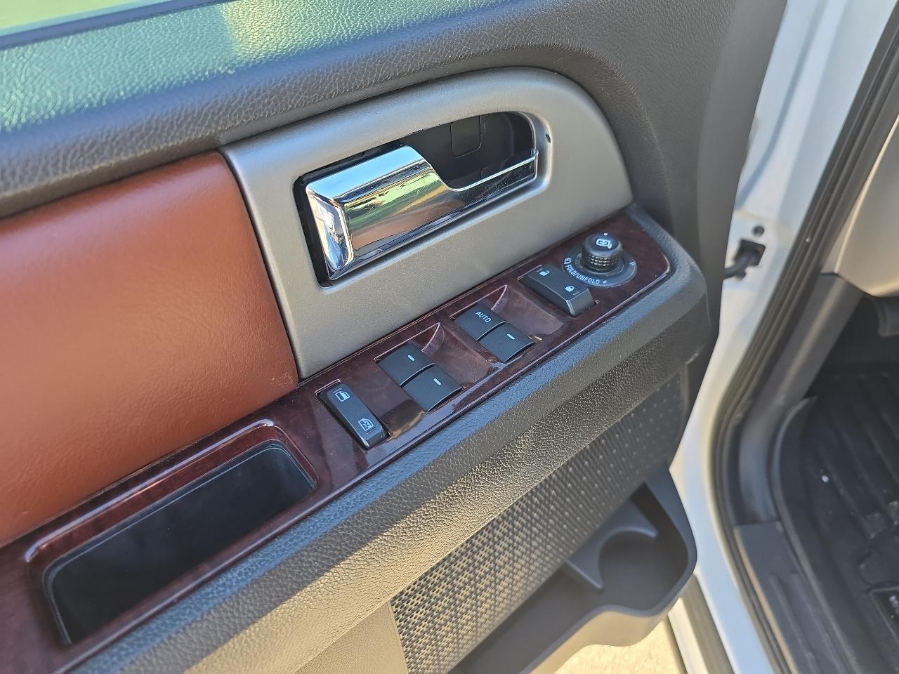 Ford Expedition King Ranch 4WD 2013