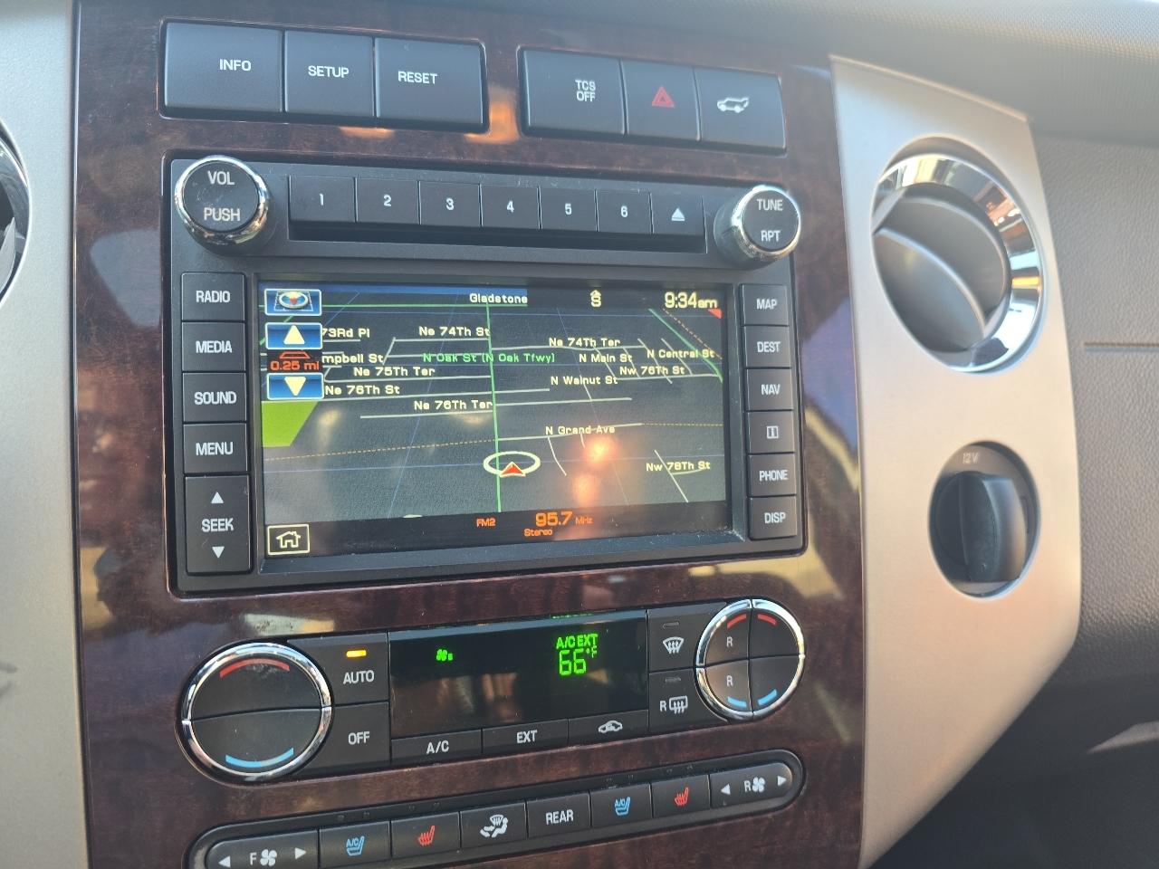 Ford Expedition King Ranch 4WD 2013