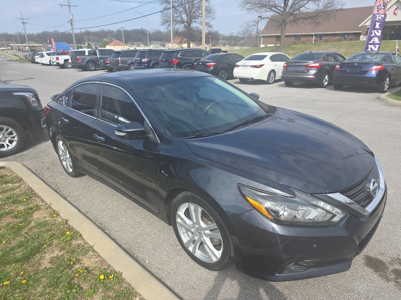 Nissan Altima 3.5 SR 2017