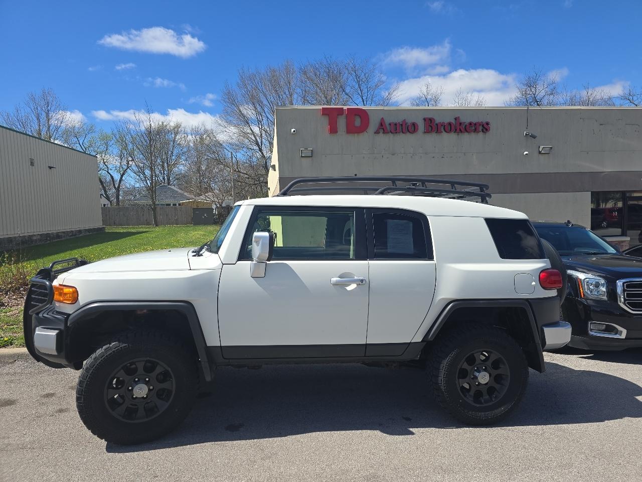 Toyota FJ Cruiser 4WD AT 2012