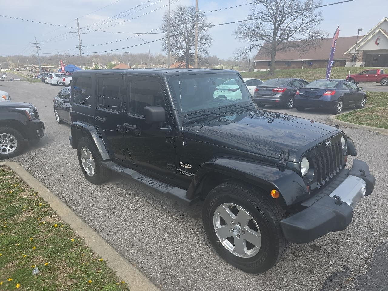 Jeep Wrangler Unlimited Sahara 4WD 2012