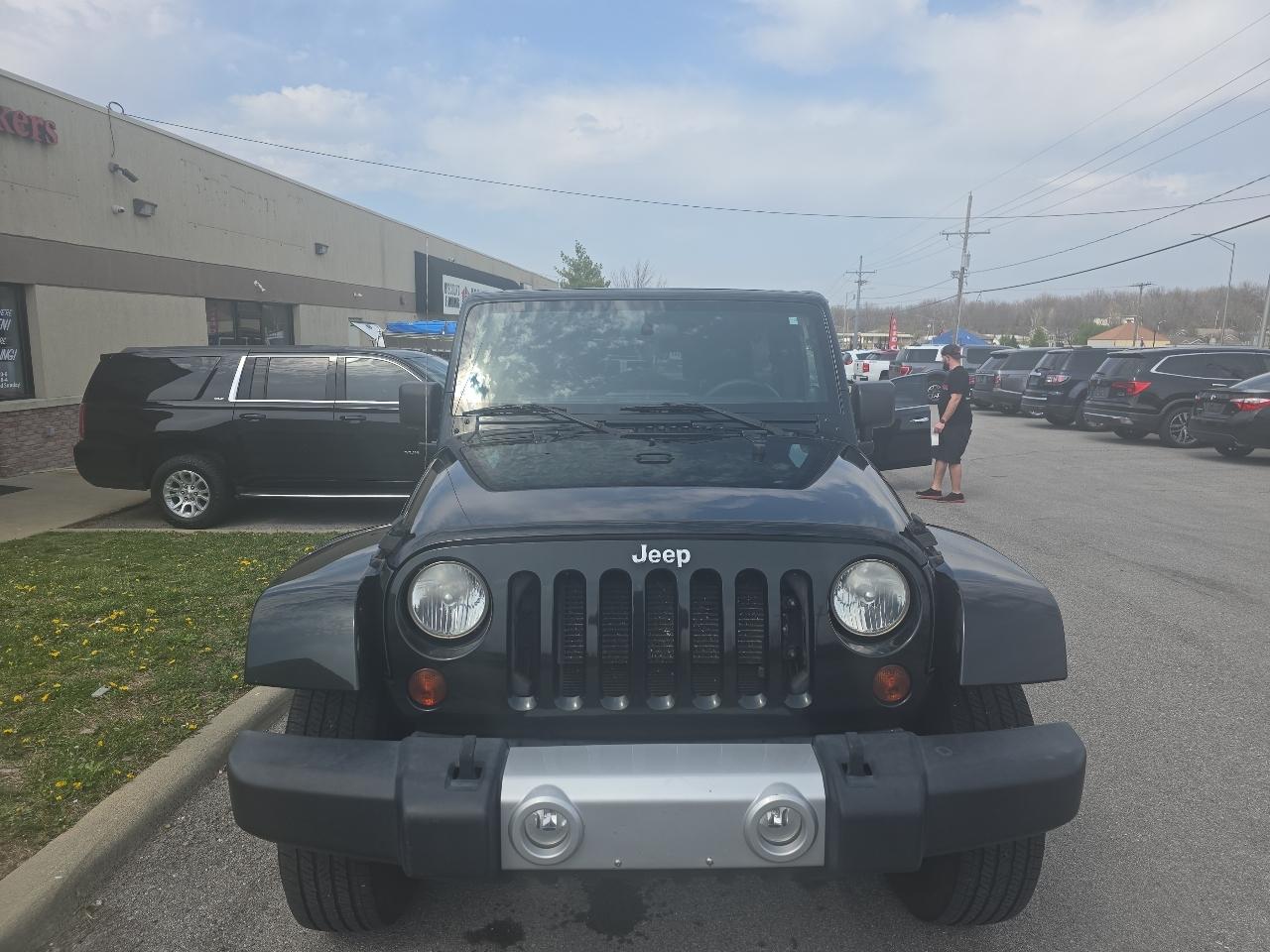 Jeep Wrangler Unlimited Sahara 4WD 2012