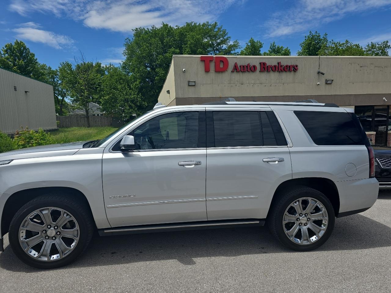 GMC Yukon Denali 4WD 2016
