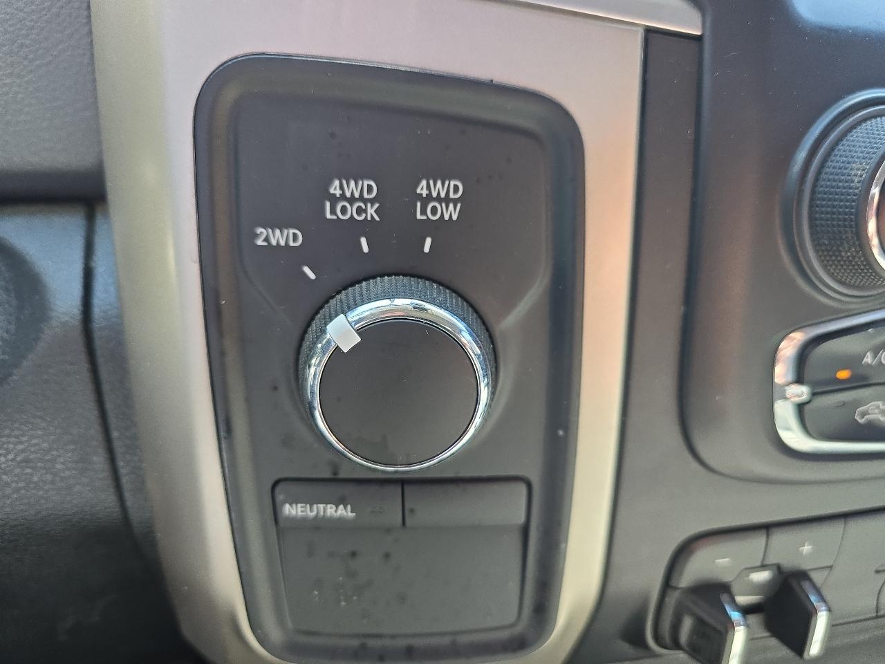 RAM 3500 SLT Mega Cab 4WD 2014