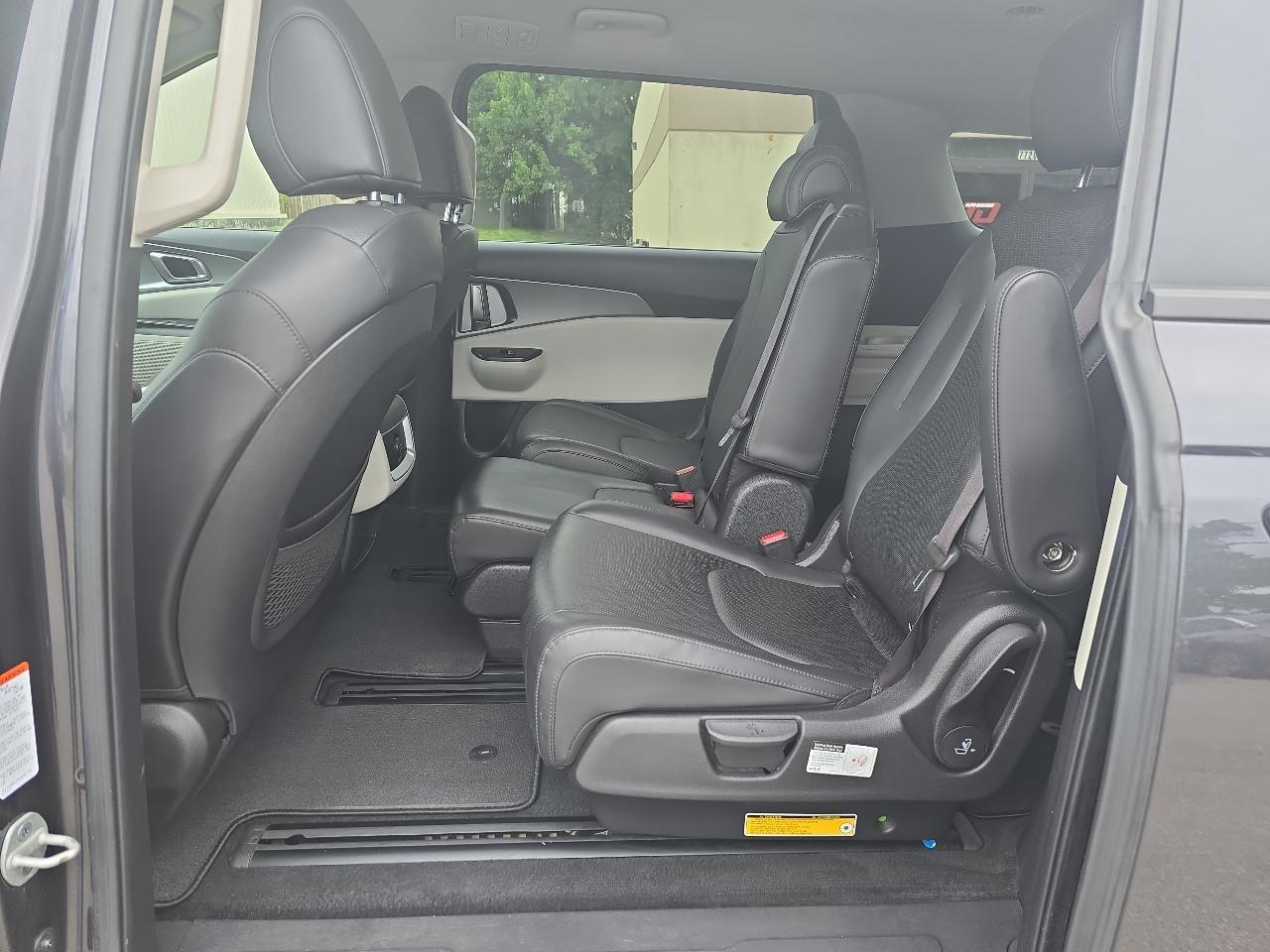 Kia Carnival LX Seat Package 2022