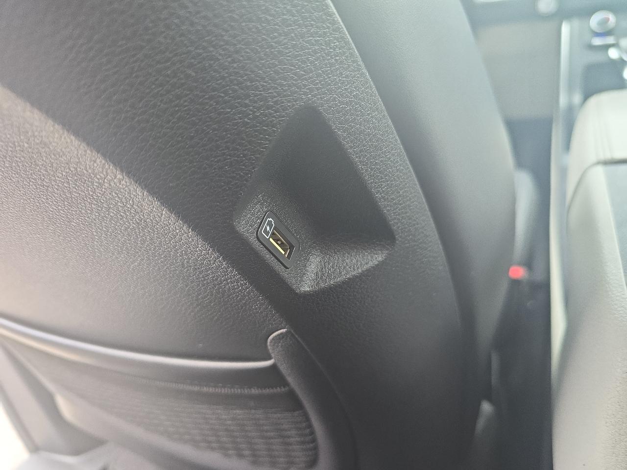 Kia Carnival LX Seat Package 2022