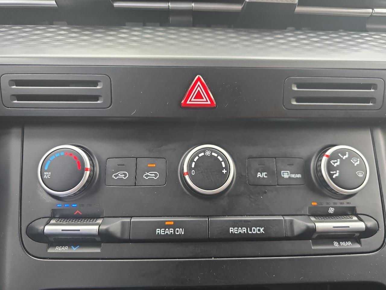 Kia Carnival LX Seat Package 2022