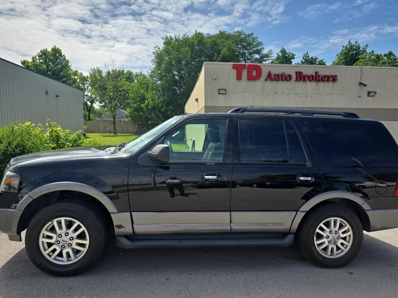 Ford Expedition XLT 4WD 2012