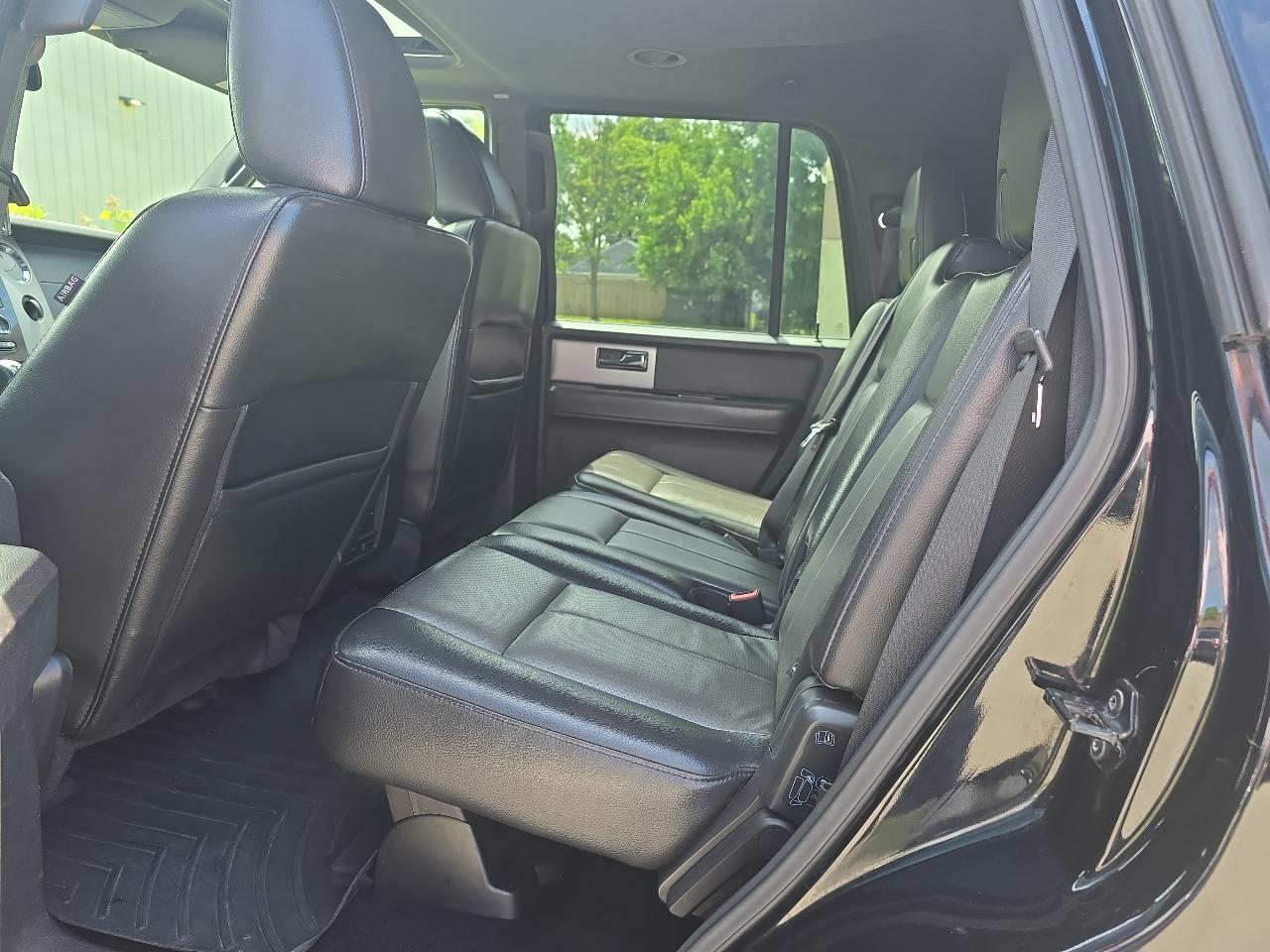 Ford Expedition XLT 4WD 2012