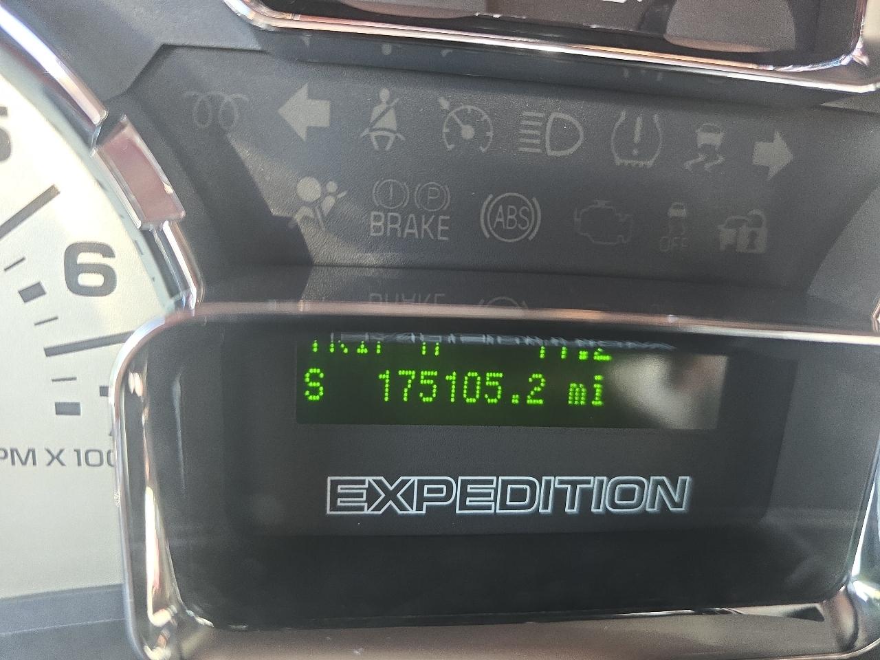 Ford Expedition XLT 4WD 2012