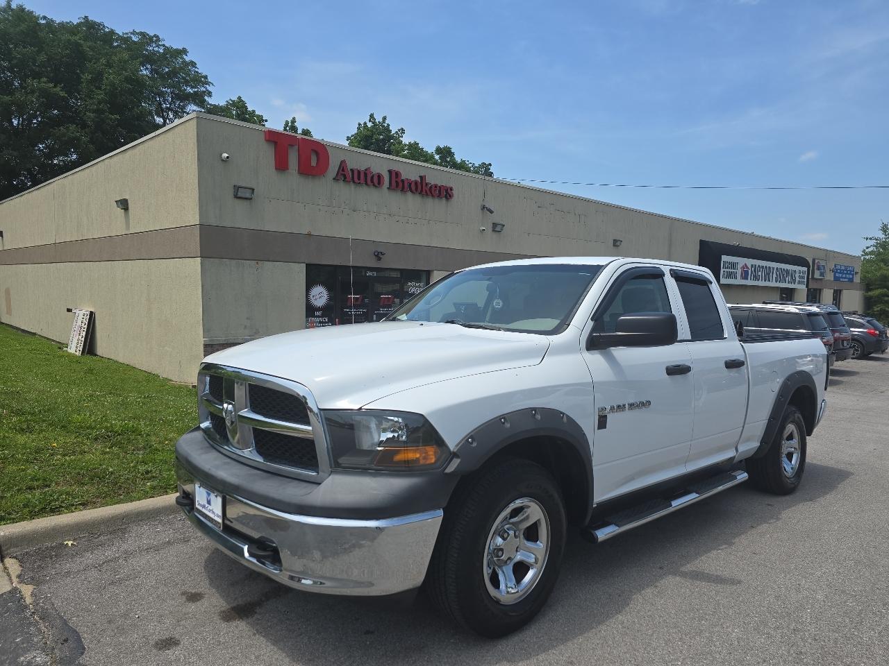 RAM 1500 ST Quad Cab 4WD 2012