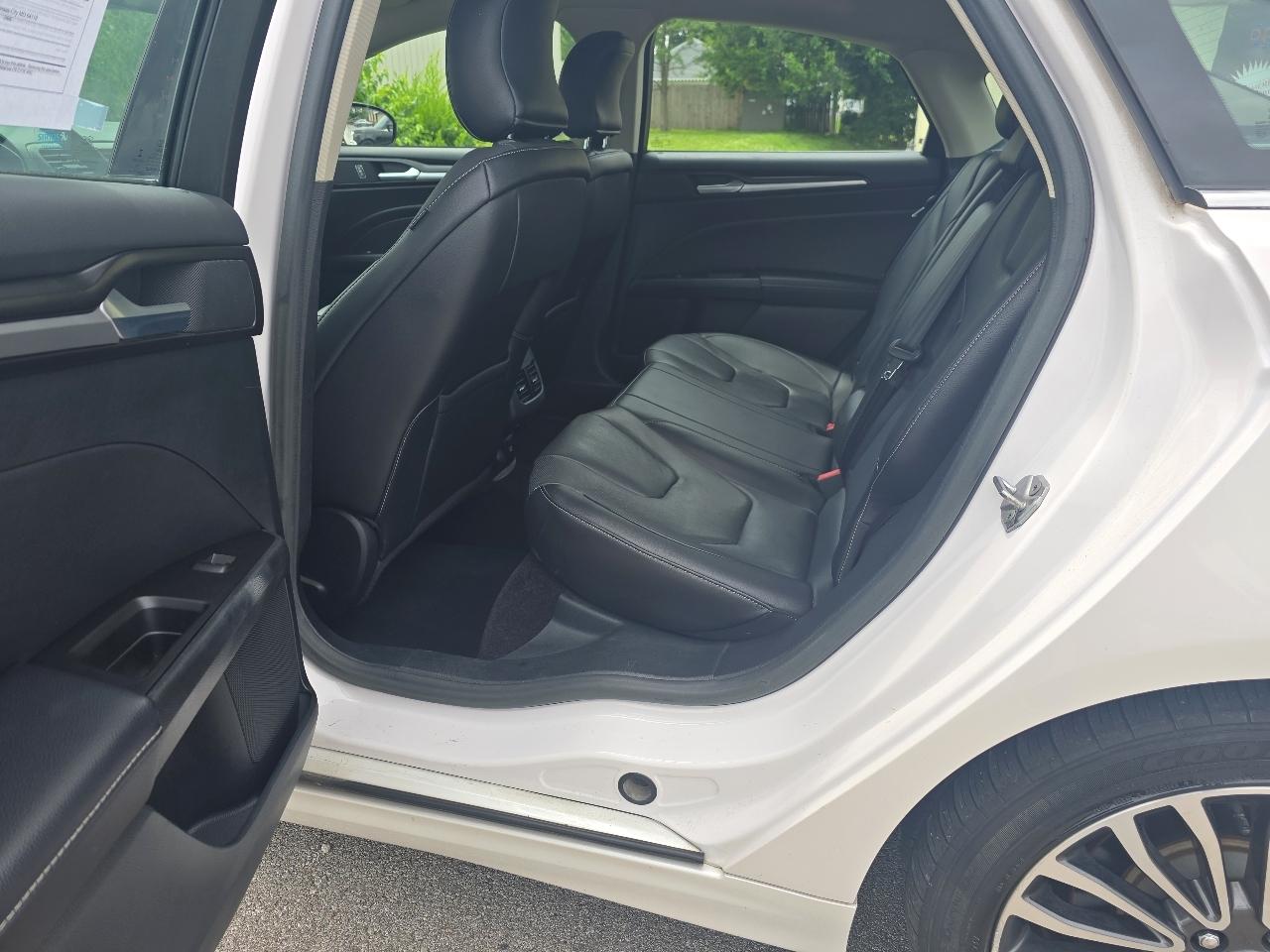 Ford Fusion Titanium AWD 2017