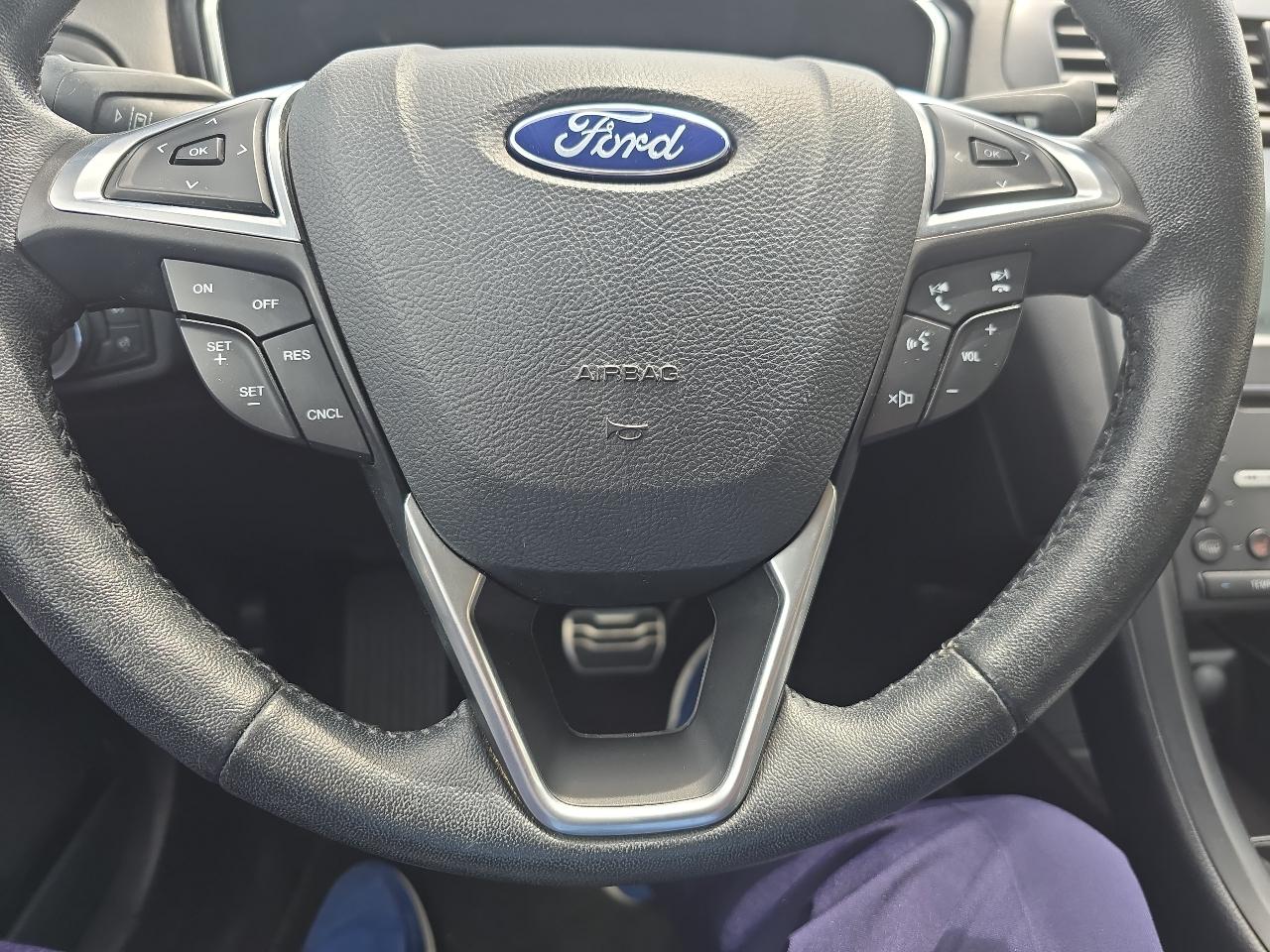 Ford Fusion Titanium AWD 2017