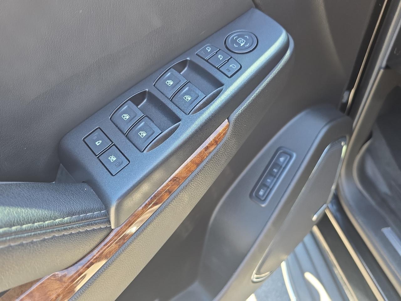 Chevrolet Tahoe LTZ 4WD 2015