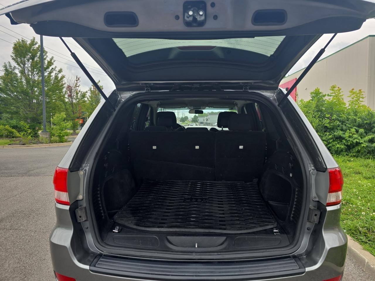 Jeep Grand Cherokee Laredo 4WD 2013