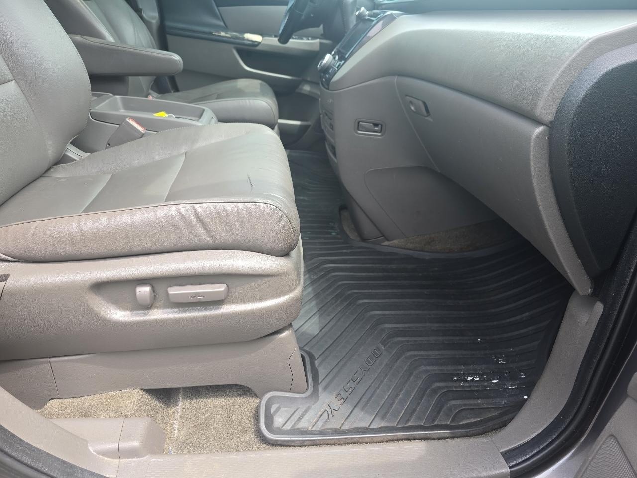 Honda Odyssey Touring 2015