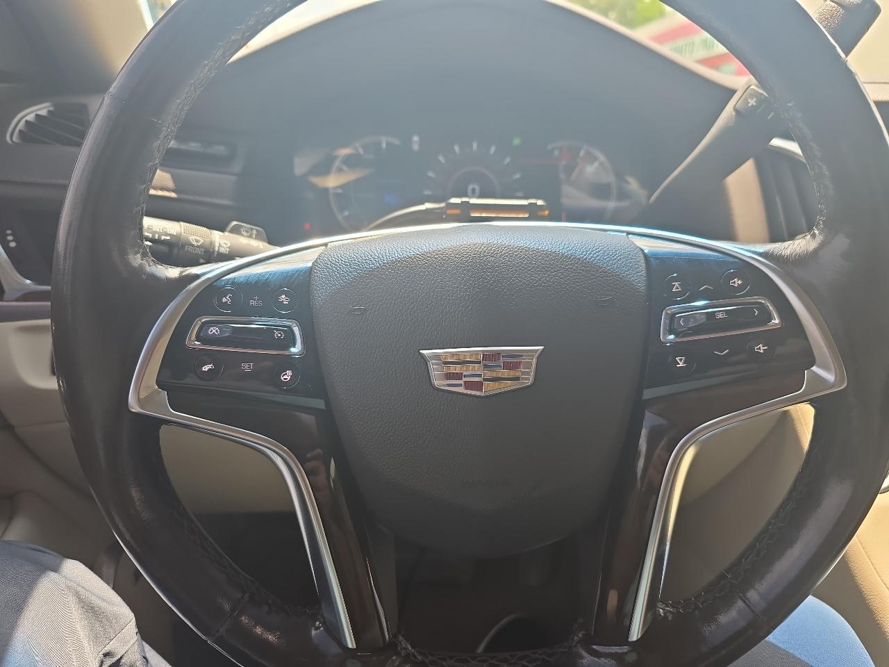 Cadillac Escalade ESV Premium 4WD 2017