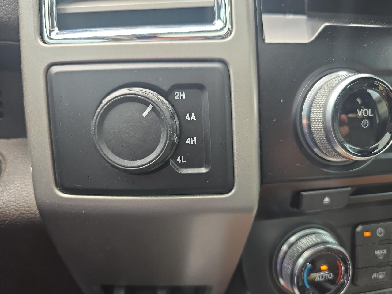 Ford F-150 4WD SuperCrew 145" King Ranch 2017