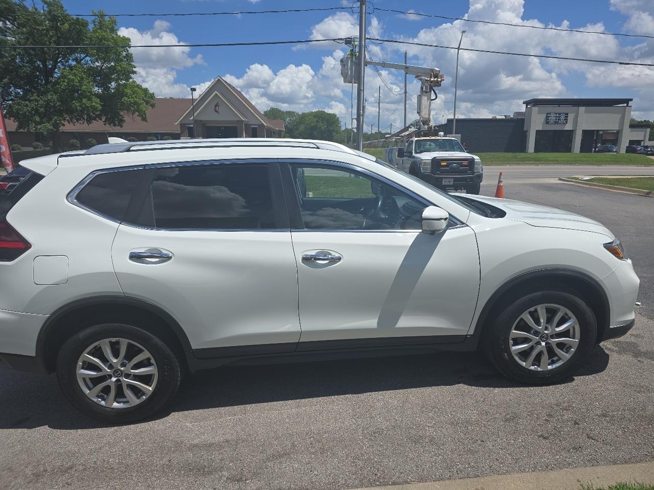Nissan Rogue SV AWD 2017