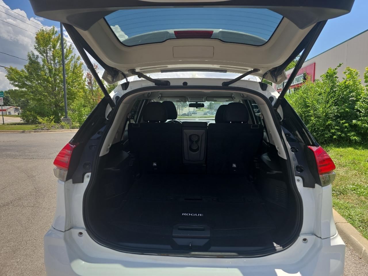 Nissan Rogue SV AWD 2017
