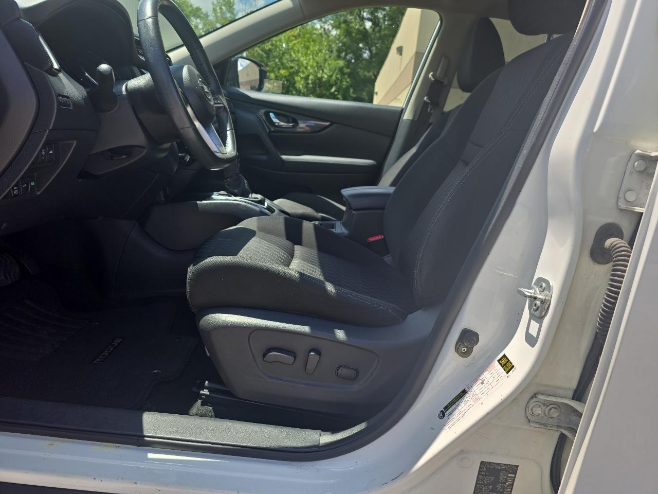 Nissan Rogue SV AWD 2017