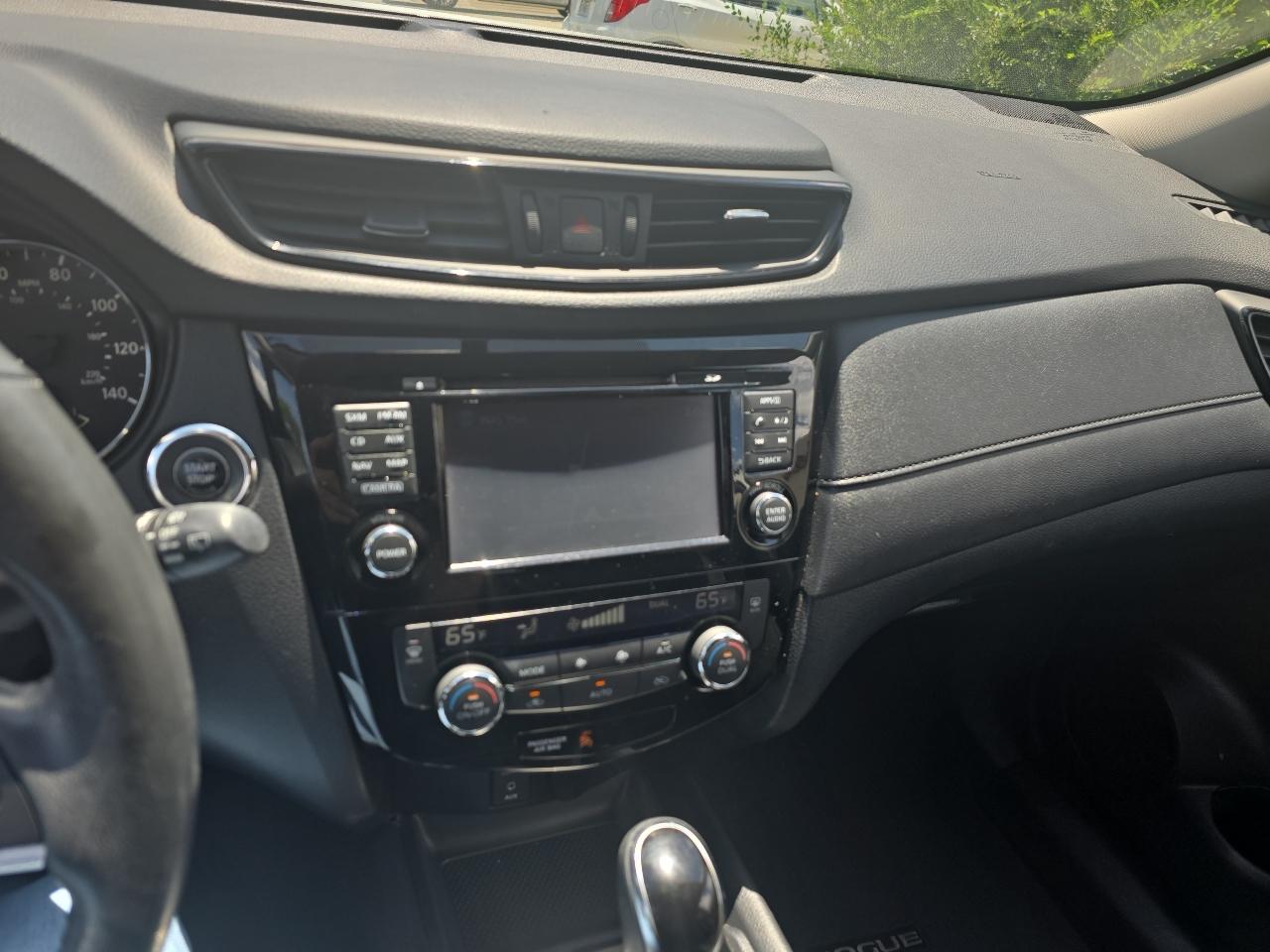 Nissan Rogue SV AWD 2017