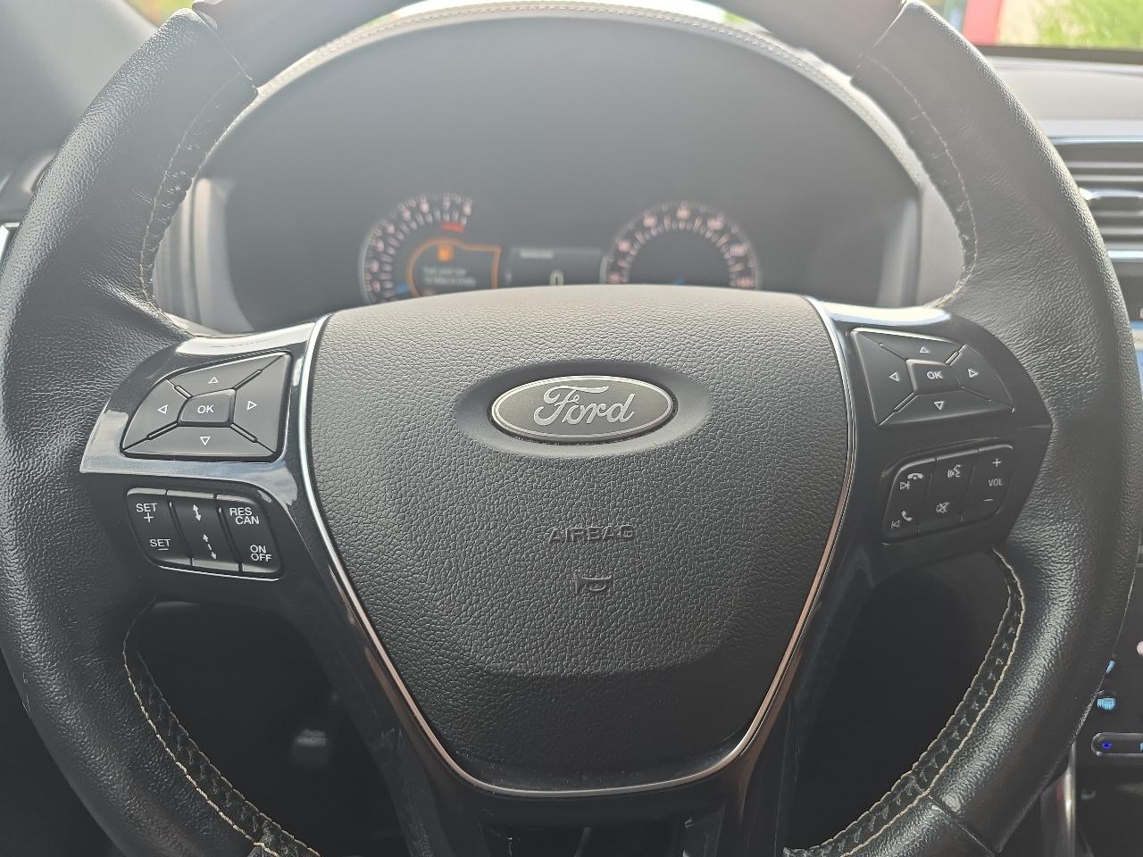 Ford Explorer Platinum AWD 2018