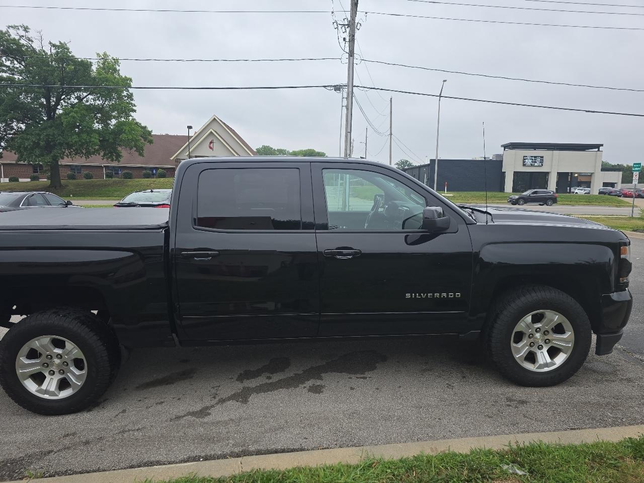 Chevrolet Silverado 1500 LT Crew Cab 4WD 2018