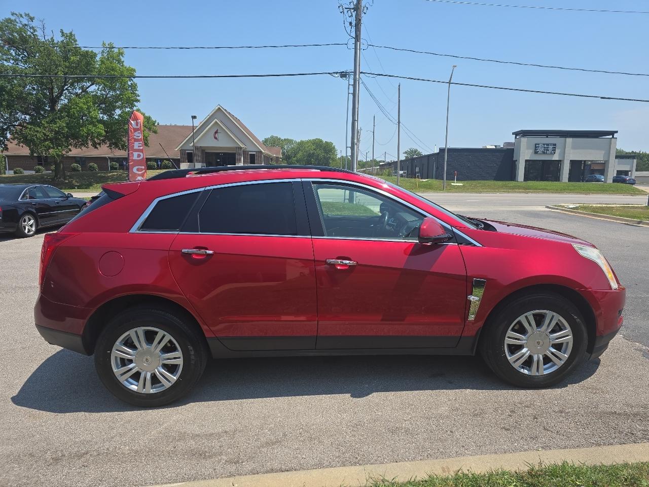 Cadillac SRX Base 2010