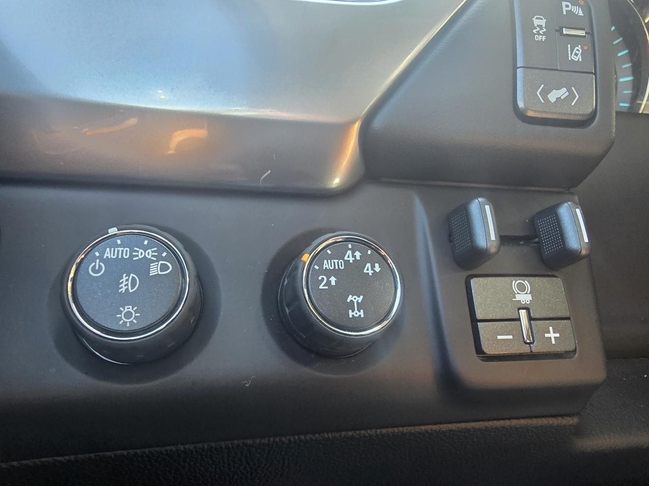 Chevrolet Tahoe LT 4WD 2015