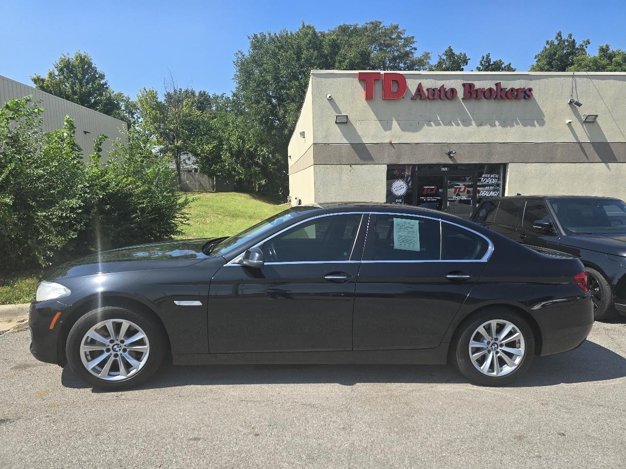 BMW 5-Series 528i xDrive 2016