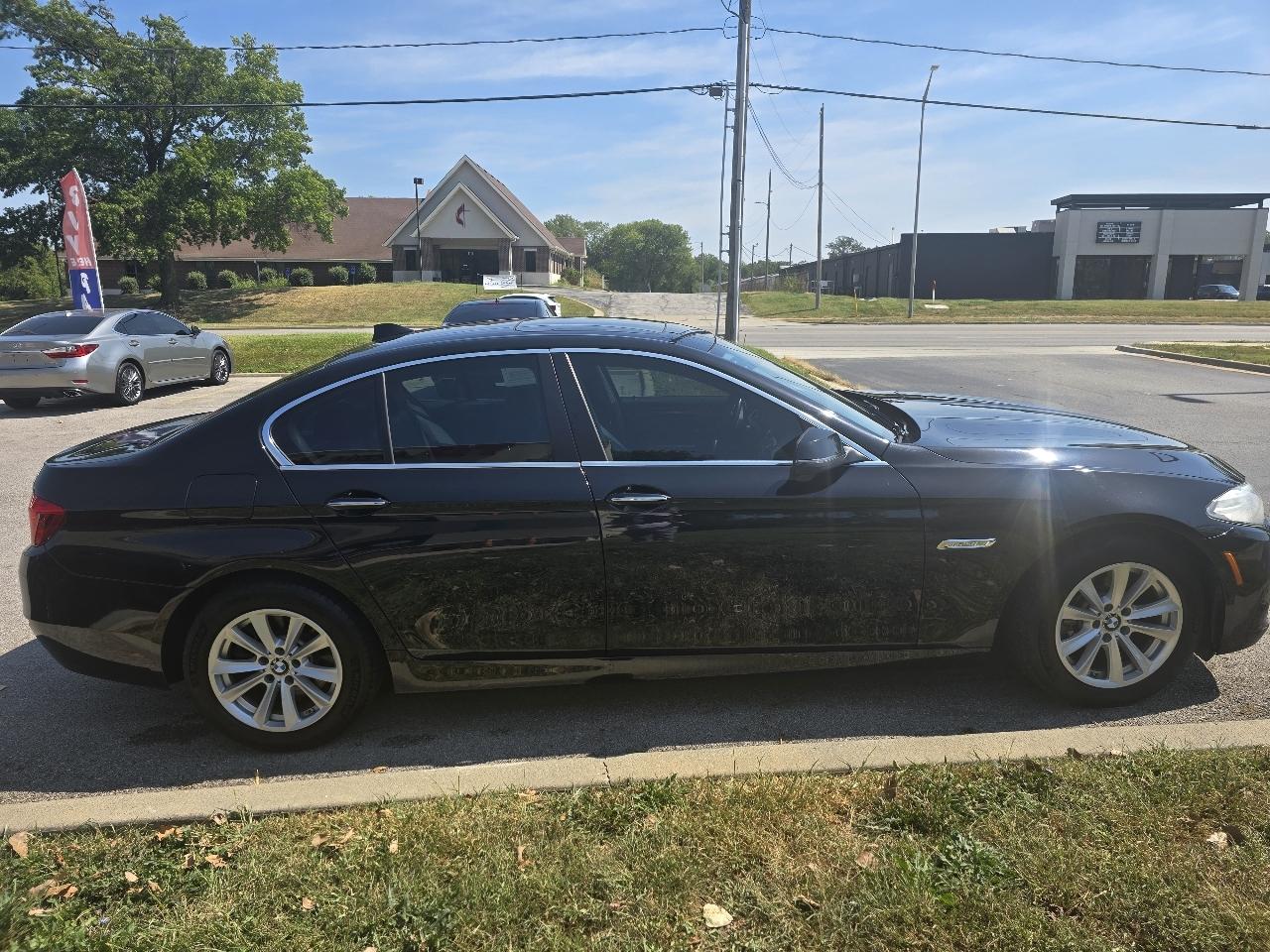 BMW 5-Series 528i xDrive 2016