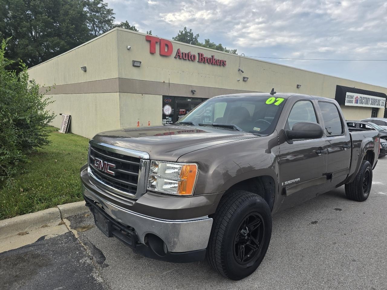 2007 GMC Sierra 1500 Marrón Camioneta Todo terreno Automática