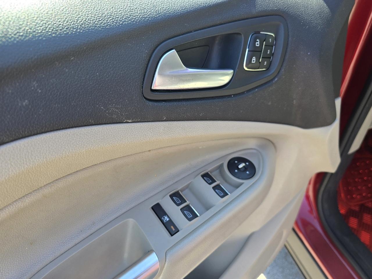 Ford Escape SEL 4WD 2013