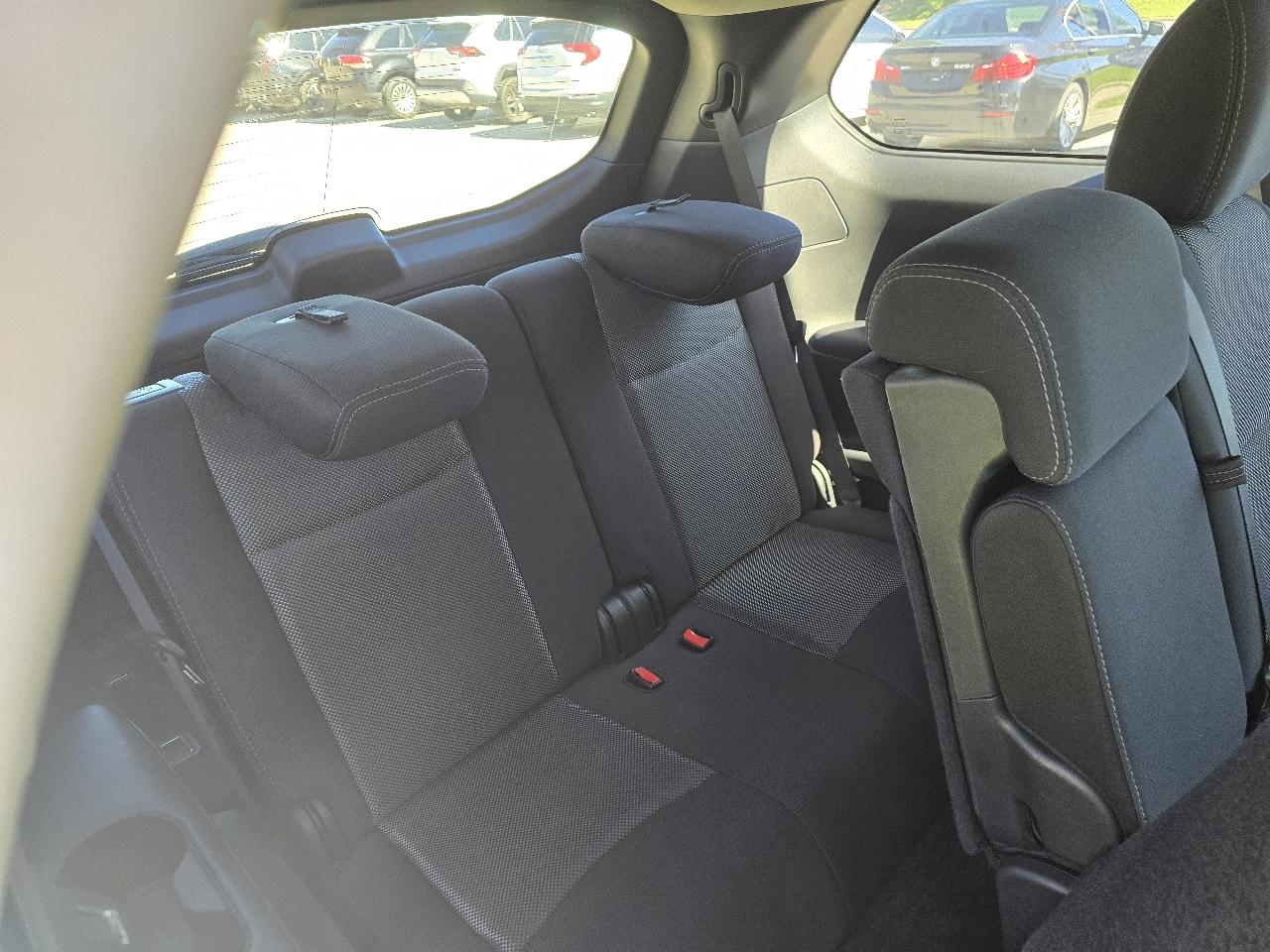 Nissan Pathfinder SV 4WD 2017