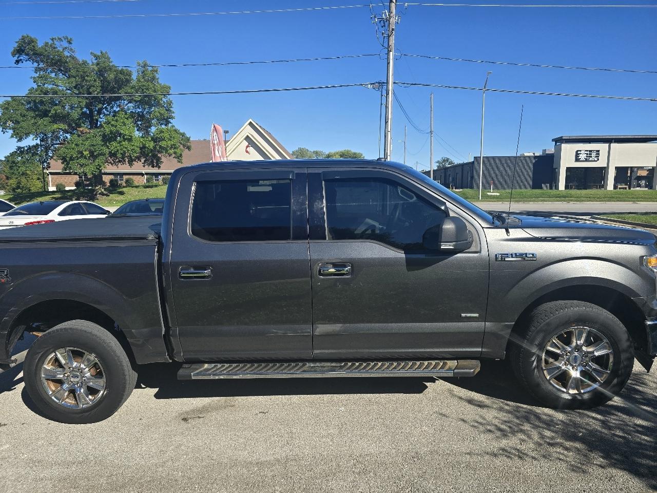 Ford F-150 XLT SuperCrew 5.5-ft. Bed 4WD 2017