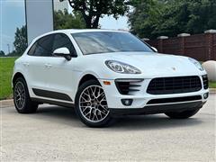 2017 Porsche Macan 
