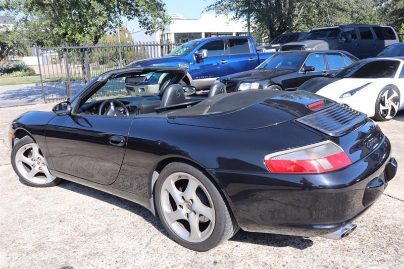 Porsche 911 Carrera Cabriolet 2003