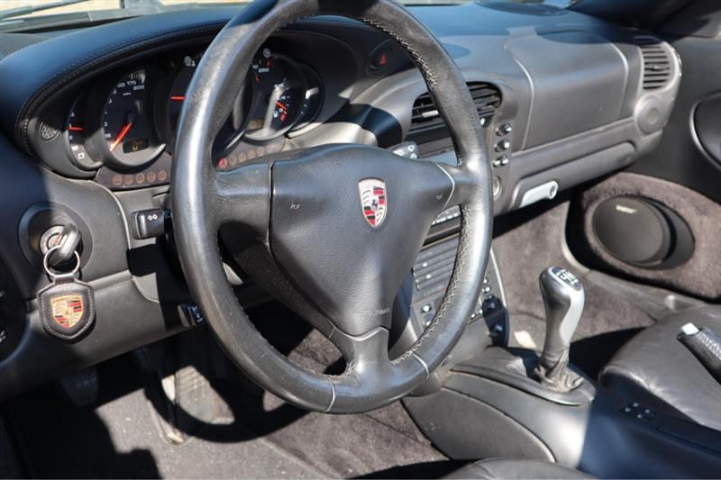 Porsche 911 Carrera Cabriolet 2003