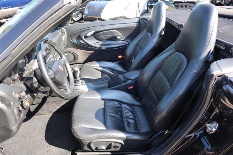 Porsche 911 Carrera Cabriolet 2003