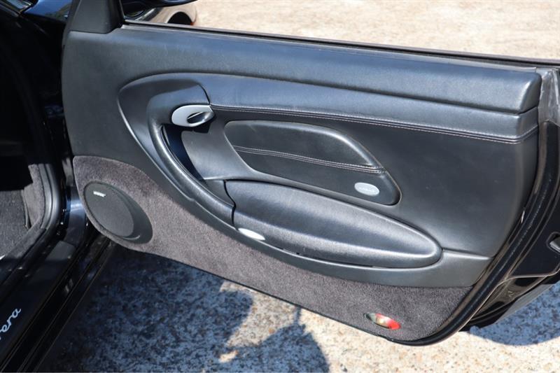 Porsche 911 Carrera Cabriolet 2003