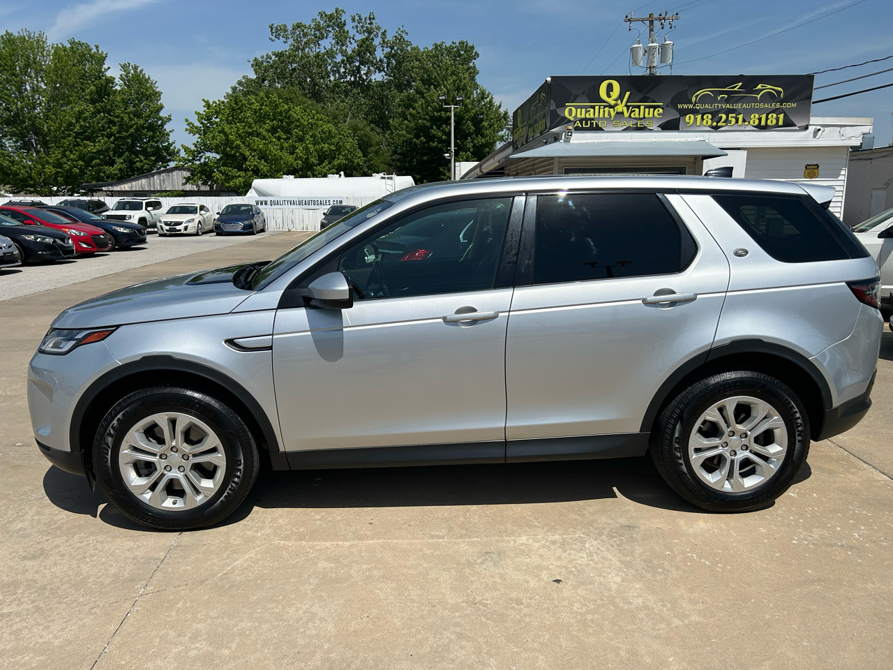 2020 Land Rover Discovery Sport S photo 2