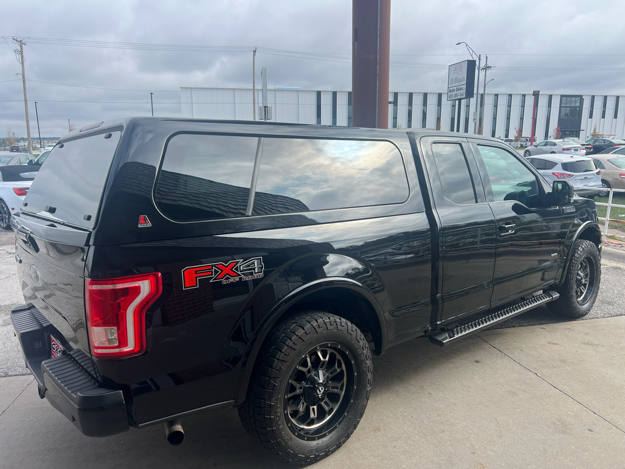 Ford F-150 FX4 SuperCab 5.5-ft. Bed 4WD 2016 Ford F-150 FX4 SuperCab 5.5-ft. Bed 4WD 2016