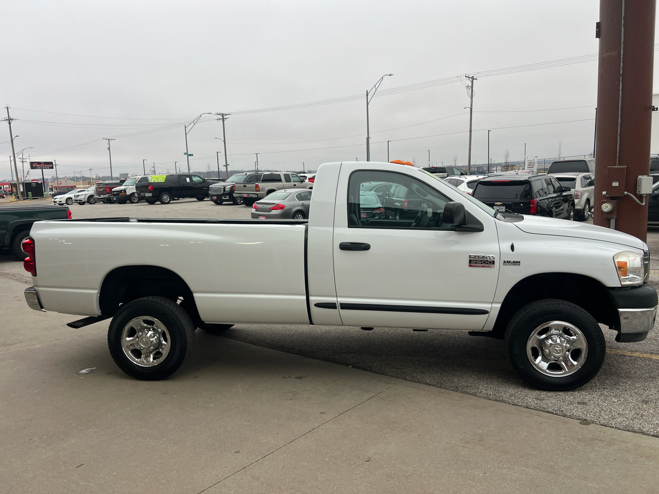 Dodge Ram 2500 4WD Reg Cab 140.5" SXT 2009