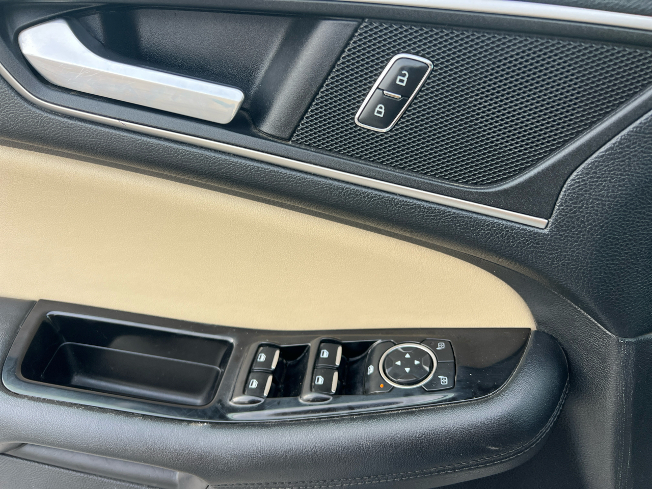 Ford Edge 4dr SEL AWD 2016