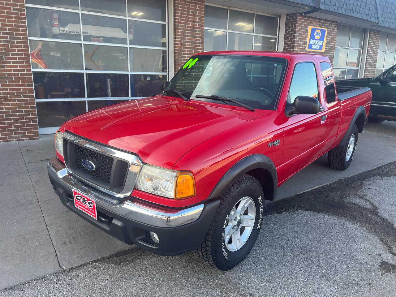 Ford Ranger 4dr Supercb 4.0L XLT FX4 Off-Rd 4WD 2004