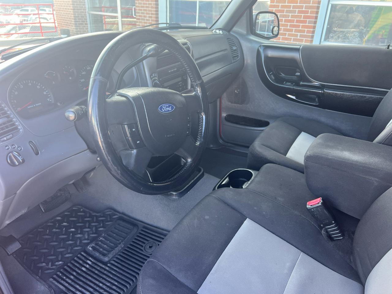 Ford Ranger 4dr Supercb 4.0L XLT FX4 Off-Rd 4WD 2004